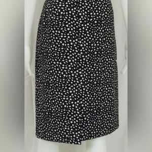 Talbots Pencil Skirt | Black & White Dot | Size 8P | Classic Workwear Staple